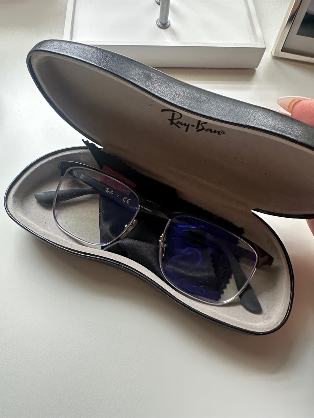 Ray-Ban Silver Metal Frame Glasses with Black Temples